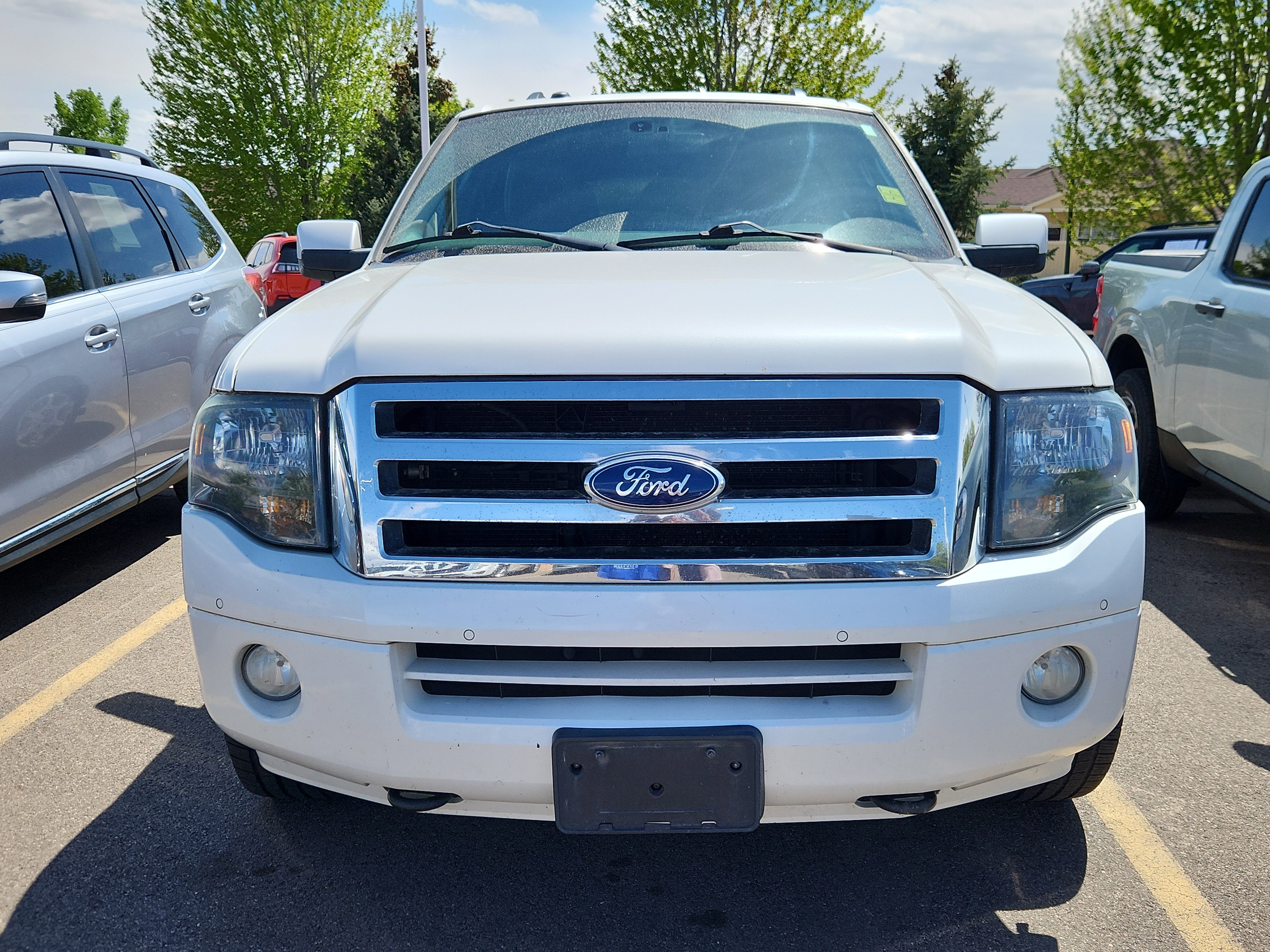 Used 2013 Ford Expedition Limited AWD/4WD image 2