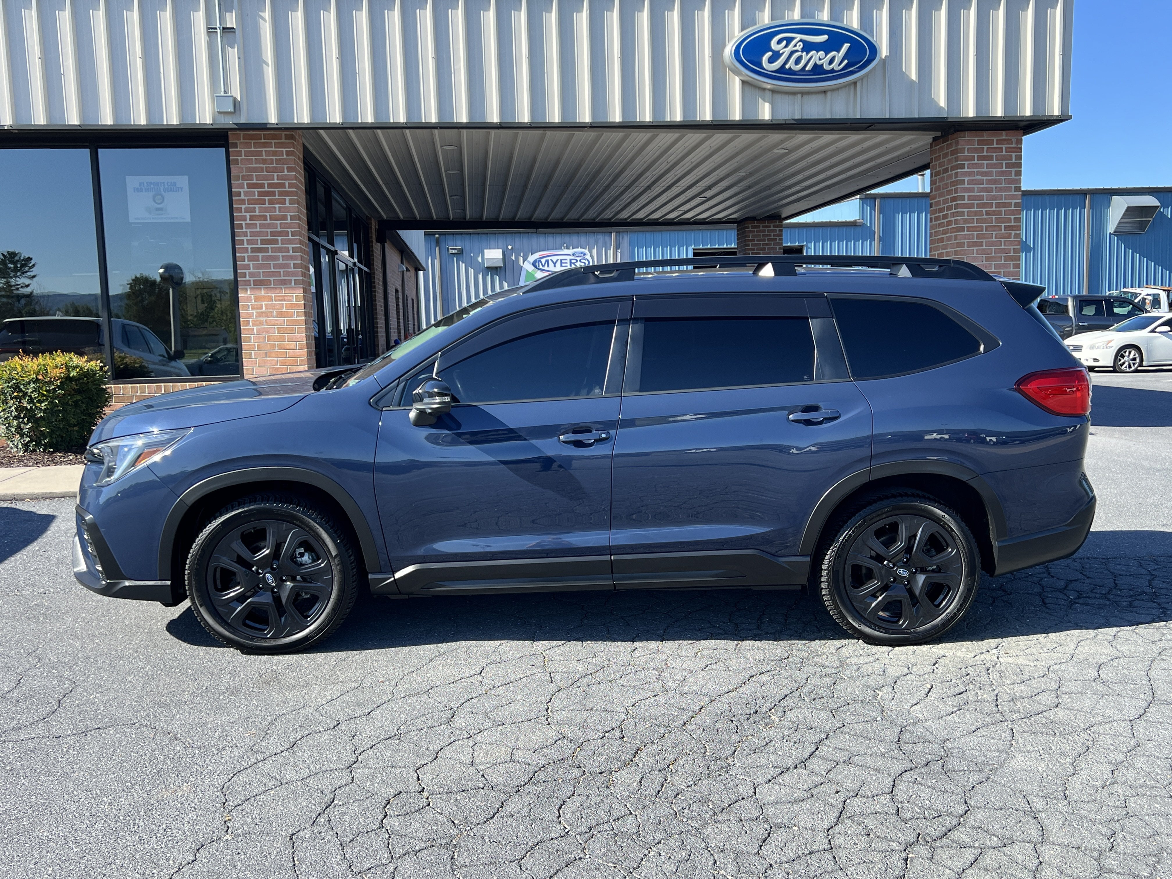 Used 2023 Subaru Ascent Onyx Edition Limited AWD/4WD image 1