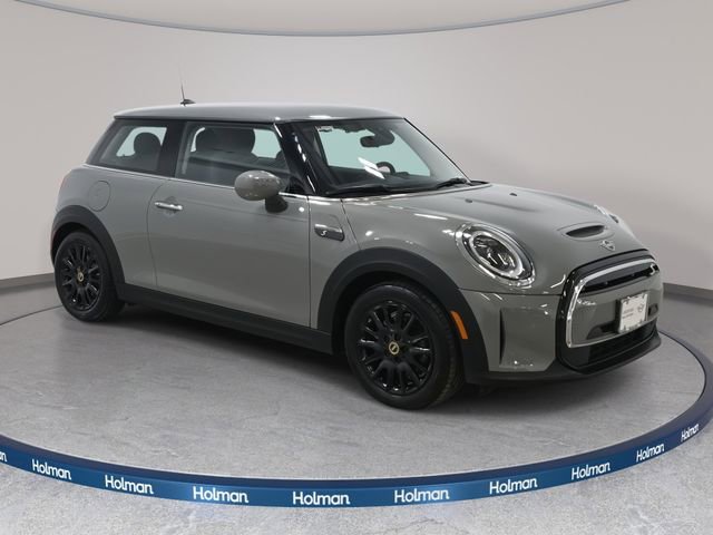 Certified 2023 MINI Cooper SE image 3