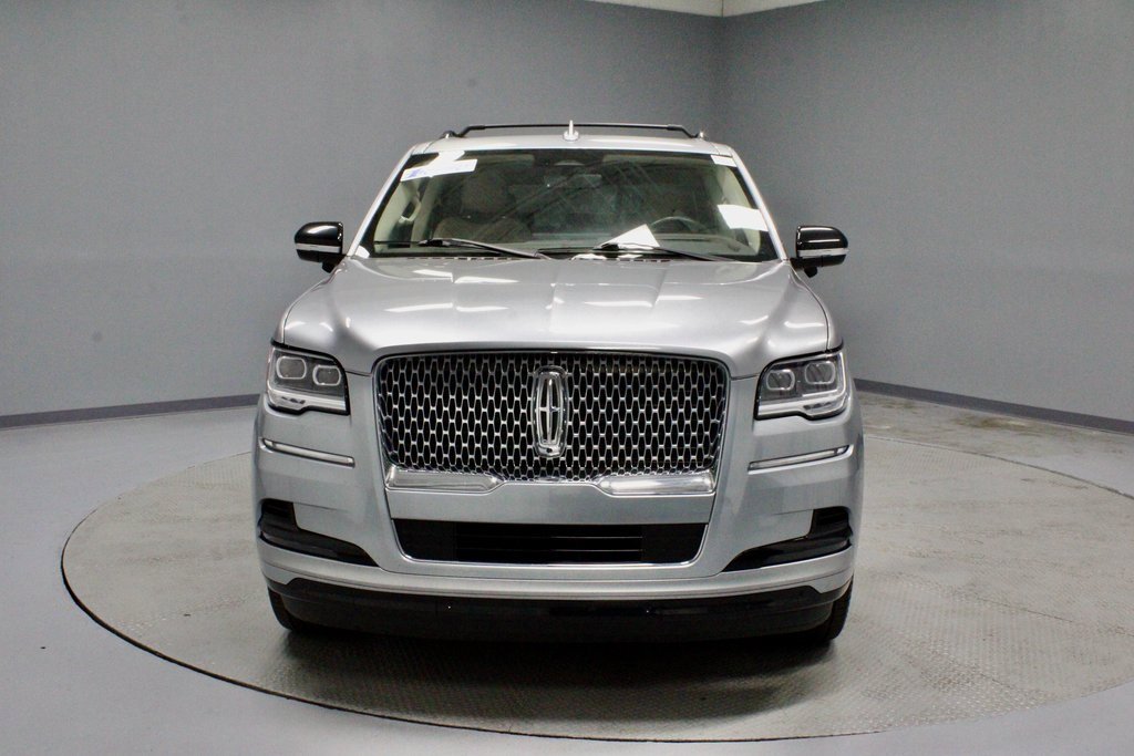 Used 2023 Lincoln Navigator Reserve w/ Equipment Group 201A image 7