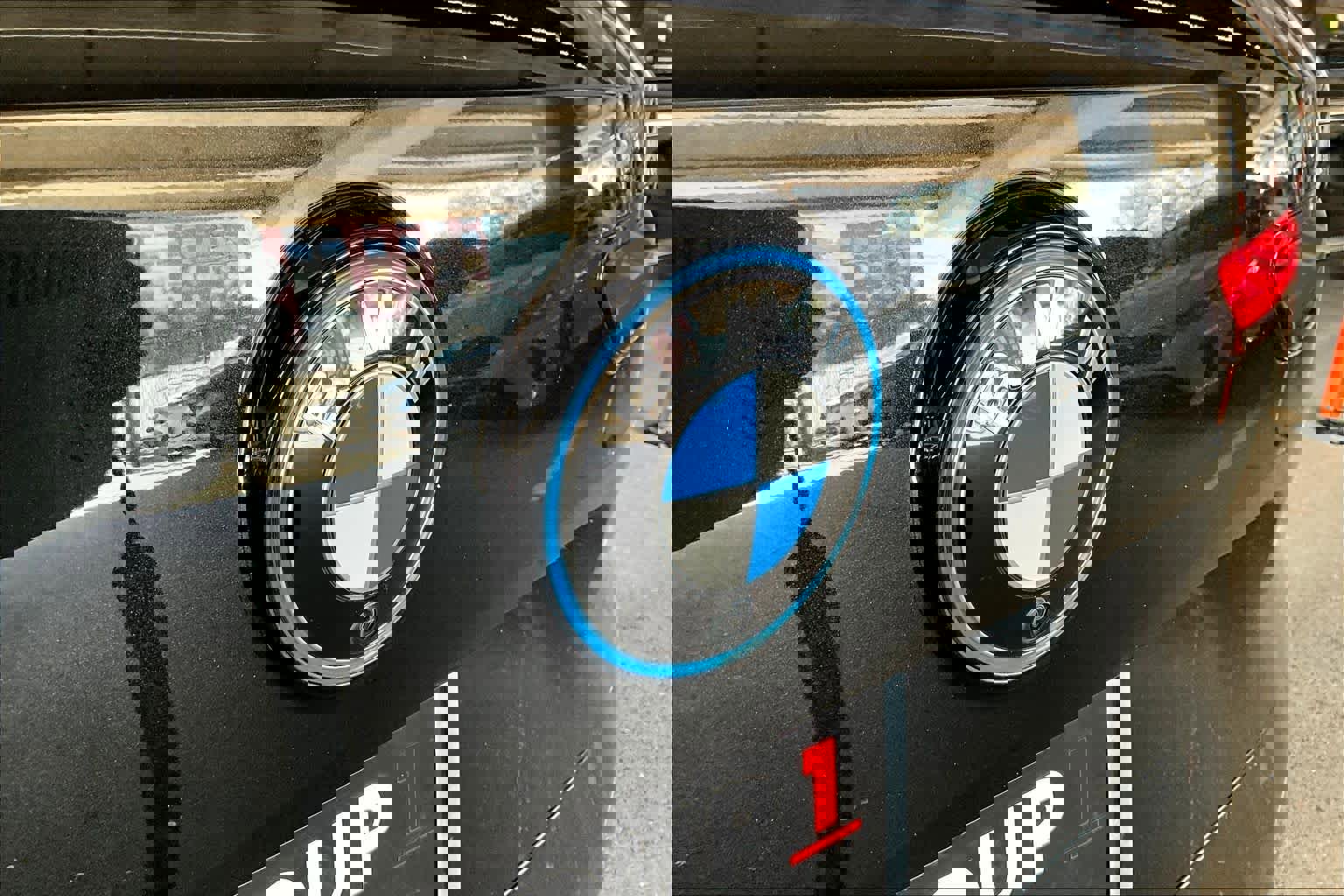 Used 2023 BMW iX xDrive50 w/ Convenience Package image 30