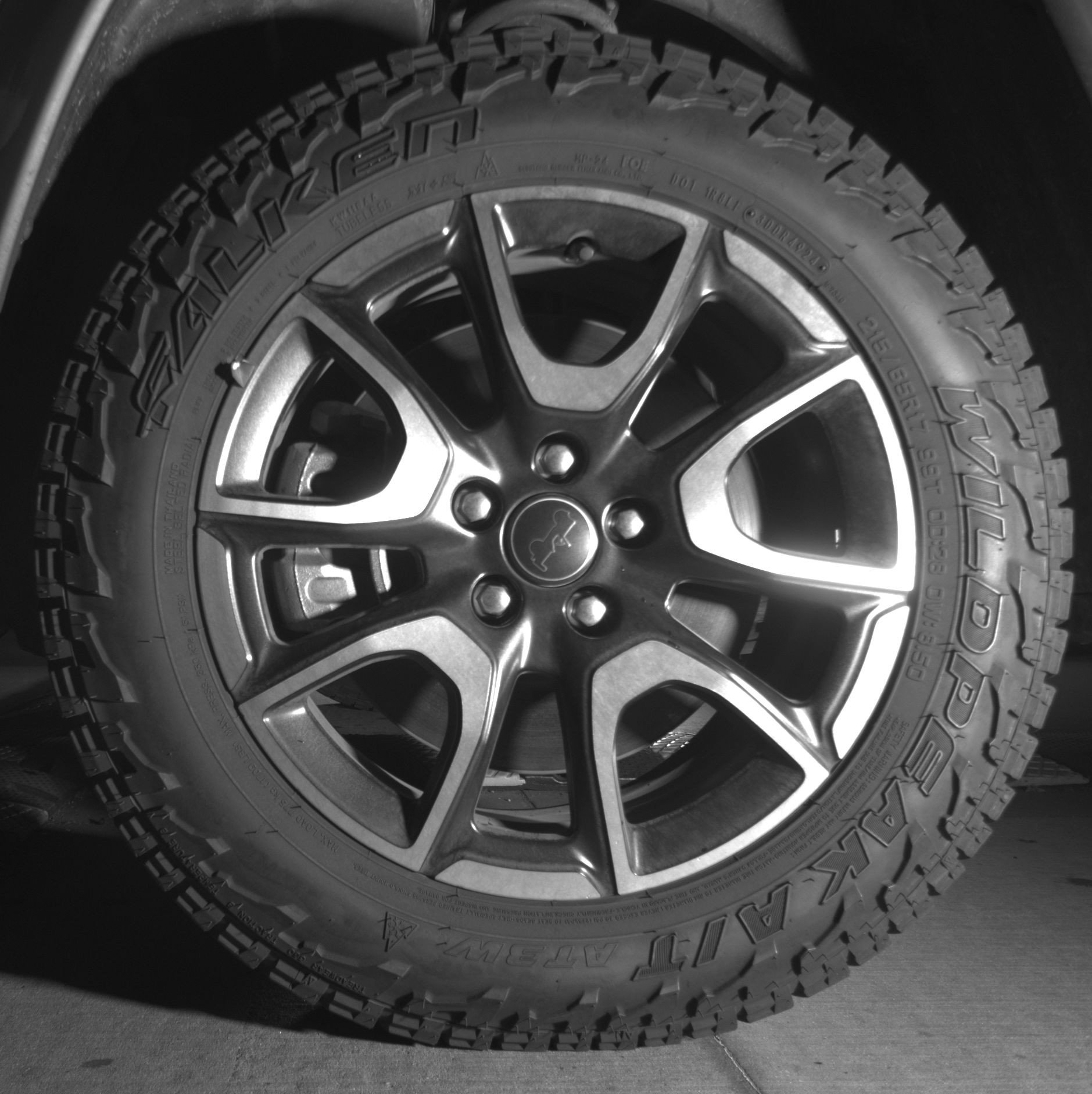 Used 2025 Jeep Compass Trailhawk AWD/4WD image 12