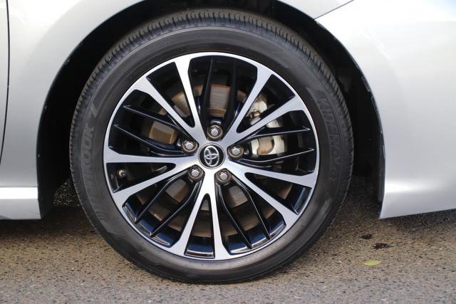 Certified 2019 Toyota Camry SE FWD image 27