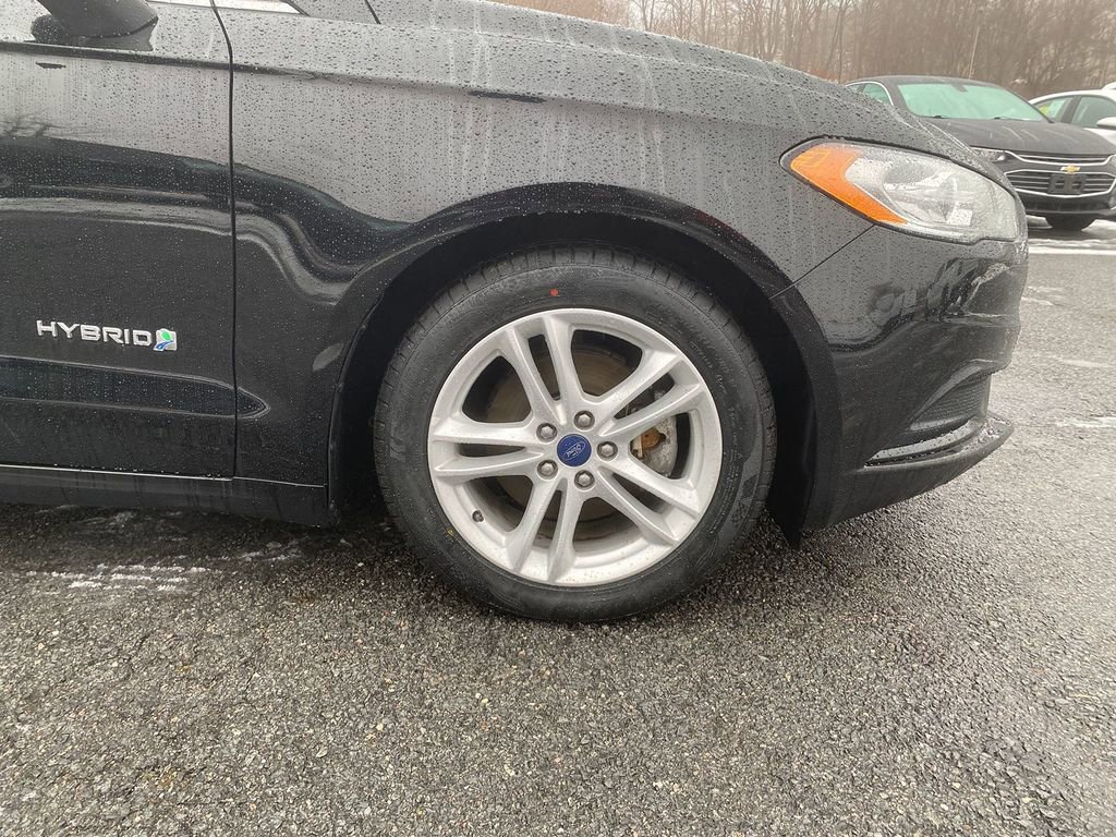 Used 2018 Ford Fusion S image 29