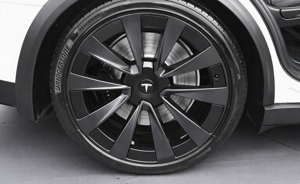 Used 2023 Tesla Model X AWD/4WD image 34