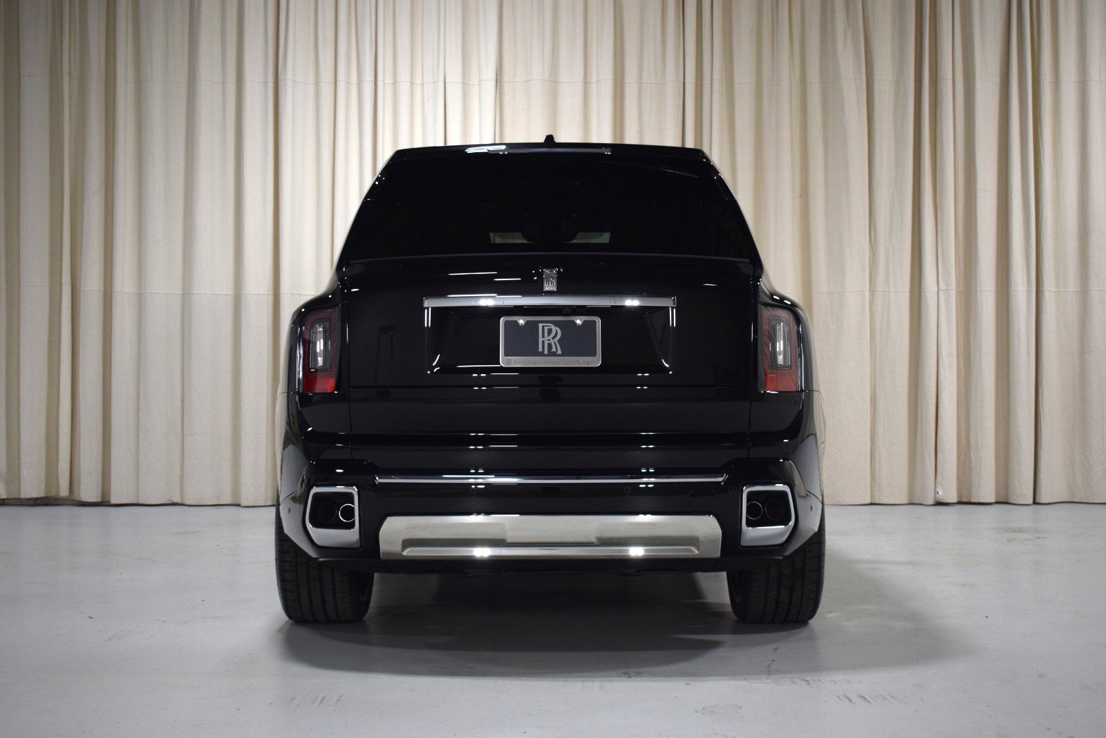 New 2026 Rolls-Royce Cullinan image 12