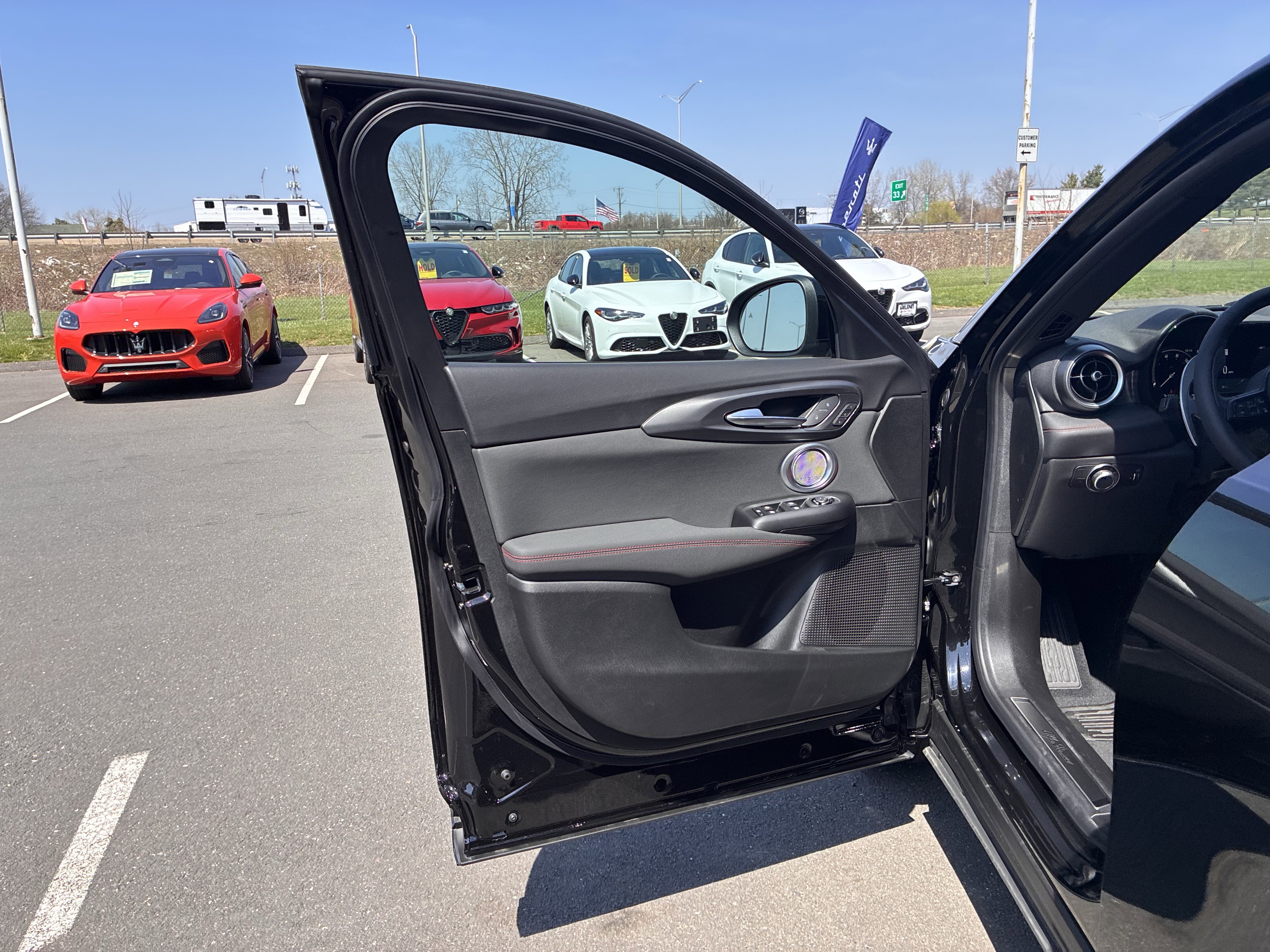 New 2026 Alfa Romeo Tonale Veloce w/ Quick Order Package 23H Volce image 14