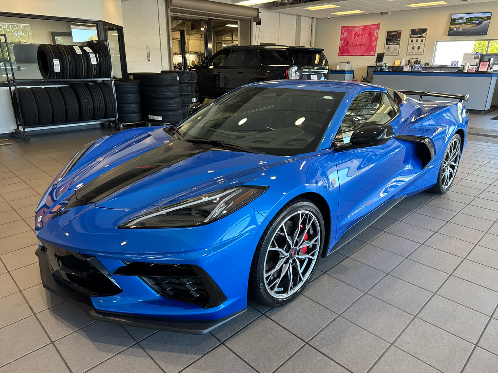 Used 2025 Chevrolet Corvette Stingray Preferred Conv w/ Z51 Performance Package RWD image 7