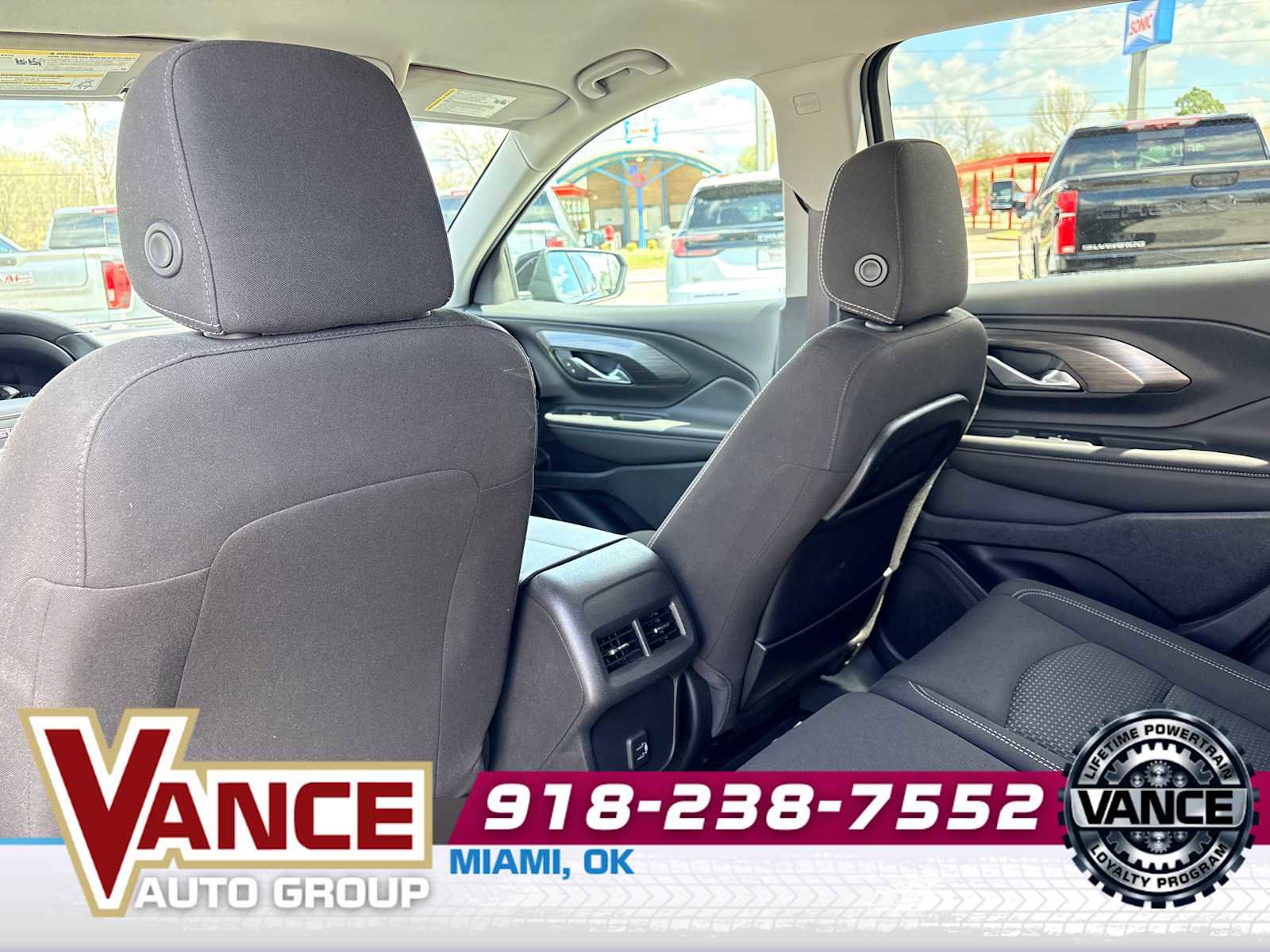 Used 2022 GMC Terrain SLE w/ Driver Convenience Package image 15