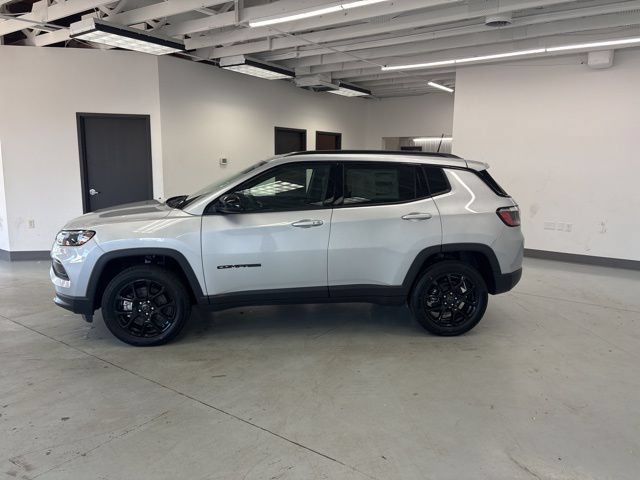 New 2026 Jeep Compass Latitude AWD/4WD image 4