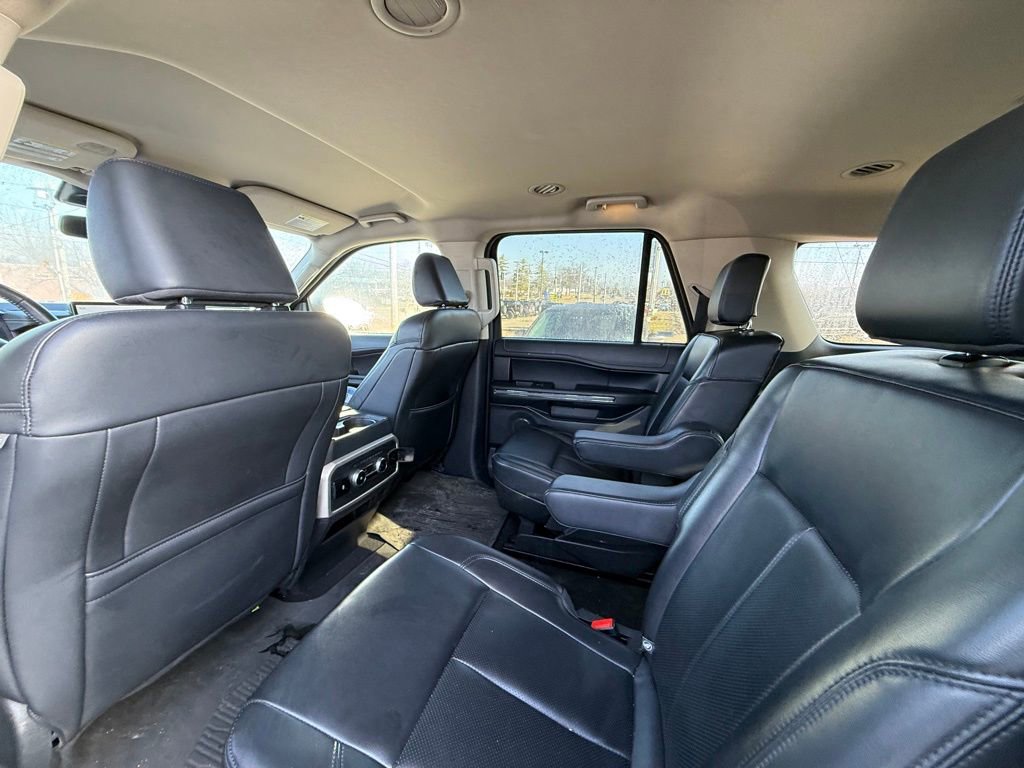 Used 2024 Ford Expedition Max XLT image 25