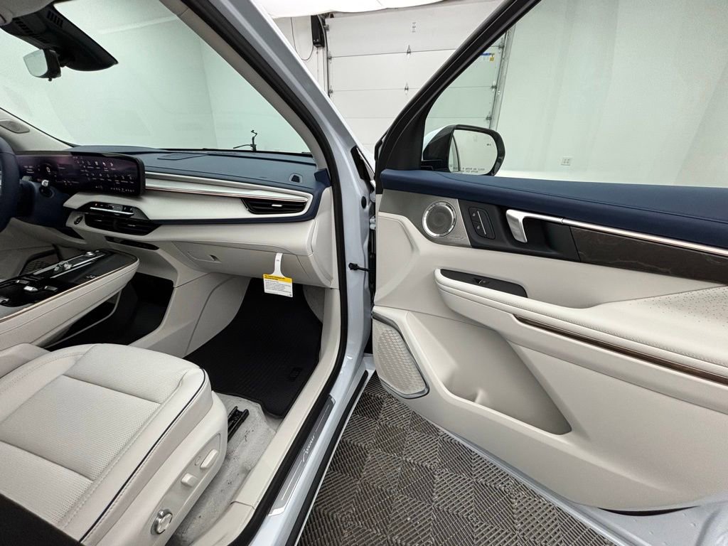 New 2026 Buick Enclave Avenir image 36