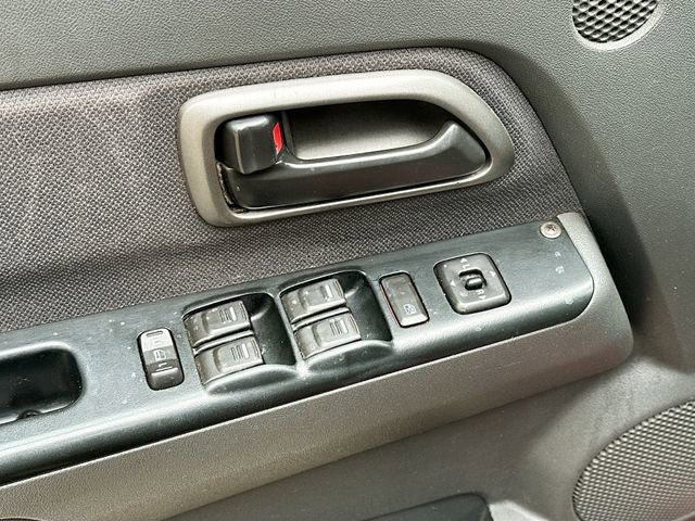 Used 2005 Chevrolet Colorado LS image 16
