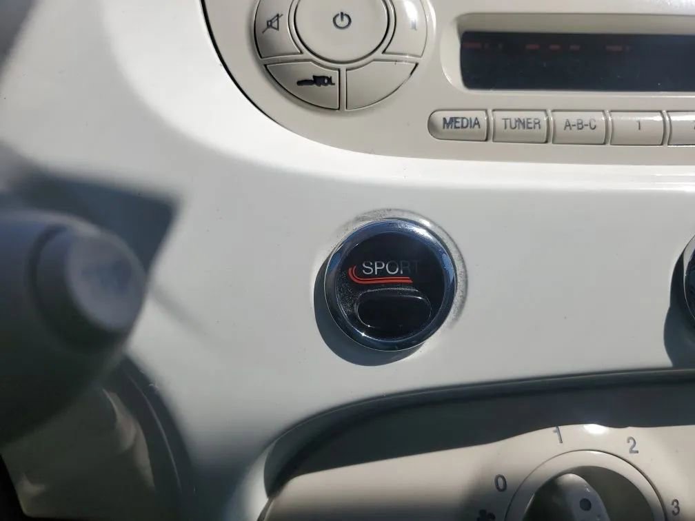 Used 2013 FIAT 500 Pop image 17