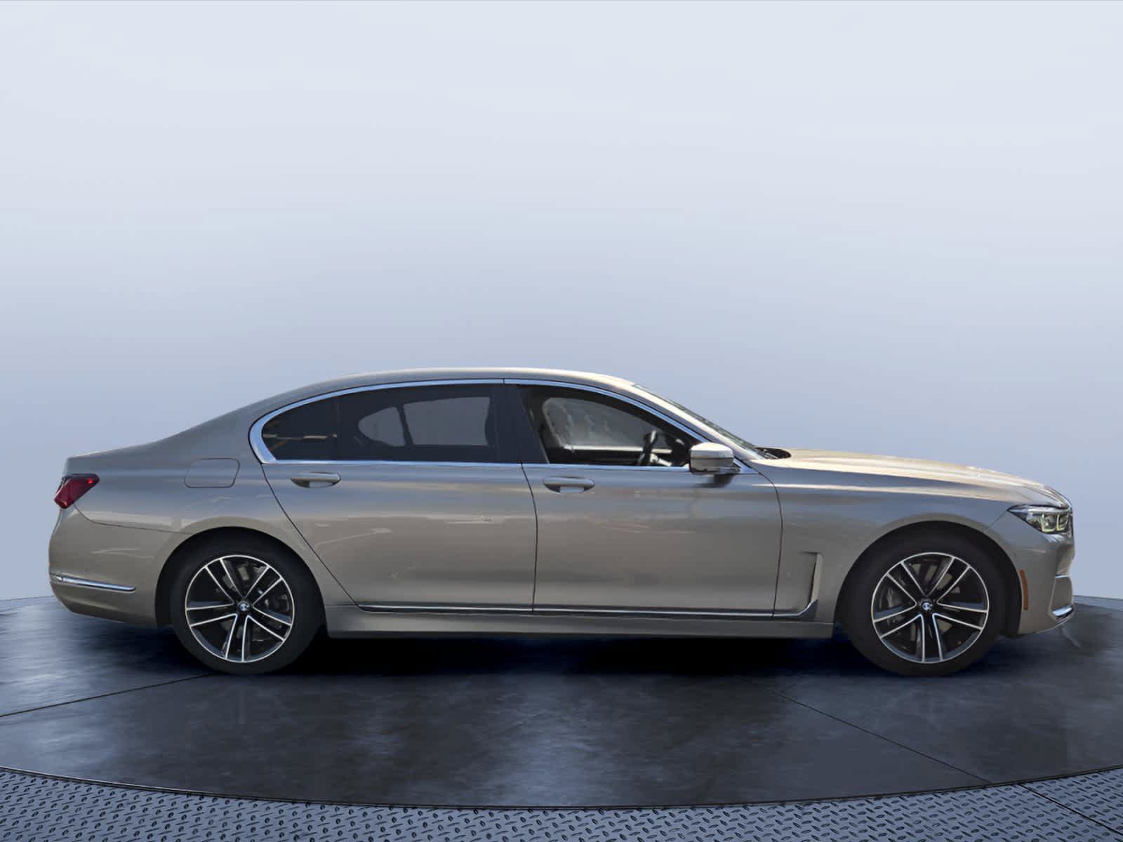 Used 2022 BMW 750i xDrive AWD/4WD image 7