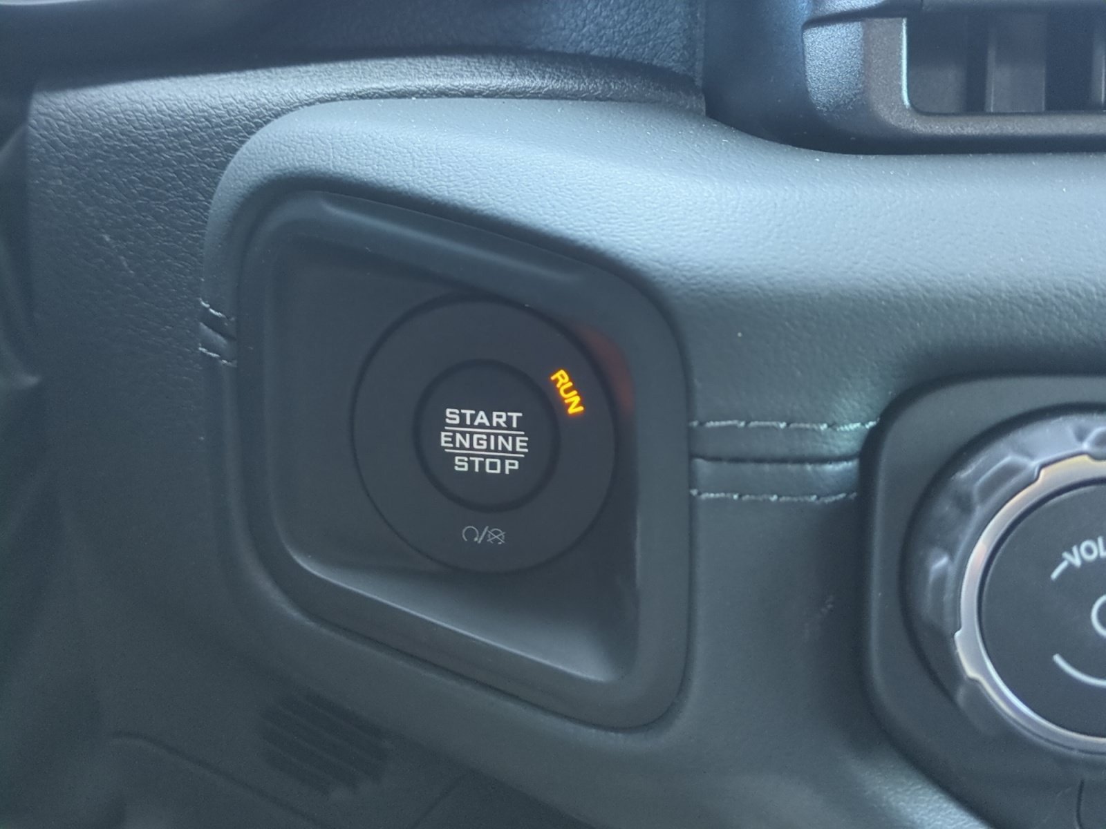 New 2026 Jeep Gladiator Rubicon AWD/4WD image 30