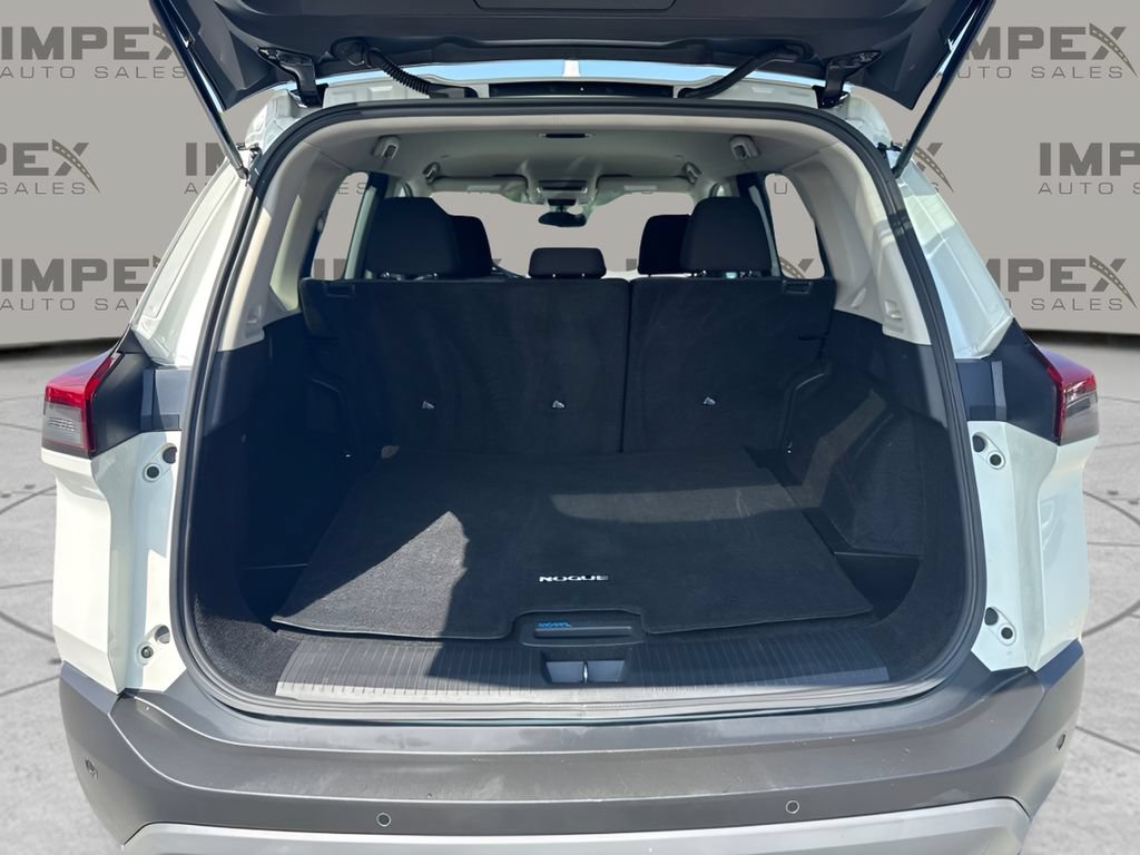 Used 2023 Nissan Rogue SV FWD image 18