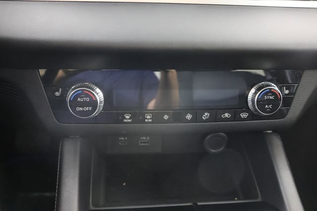 Used 2025 Mitsubishi Outlander ES image 15