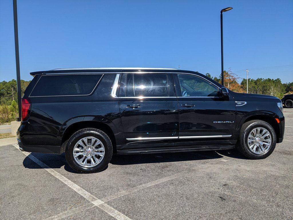 Used 2024 GMC Yukon XL Denali image 24