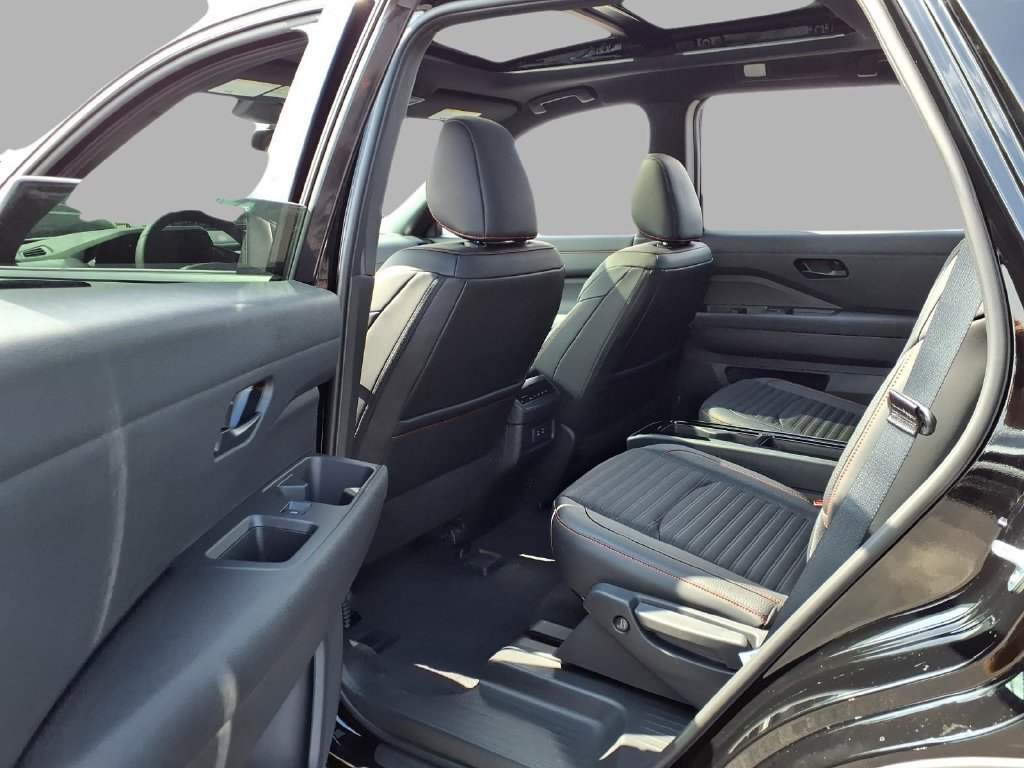 New 2026 Nissan Pathfinder Rock Creek AWD/4WD image 24