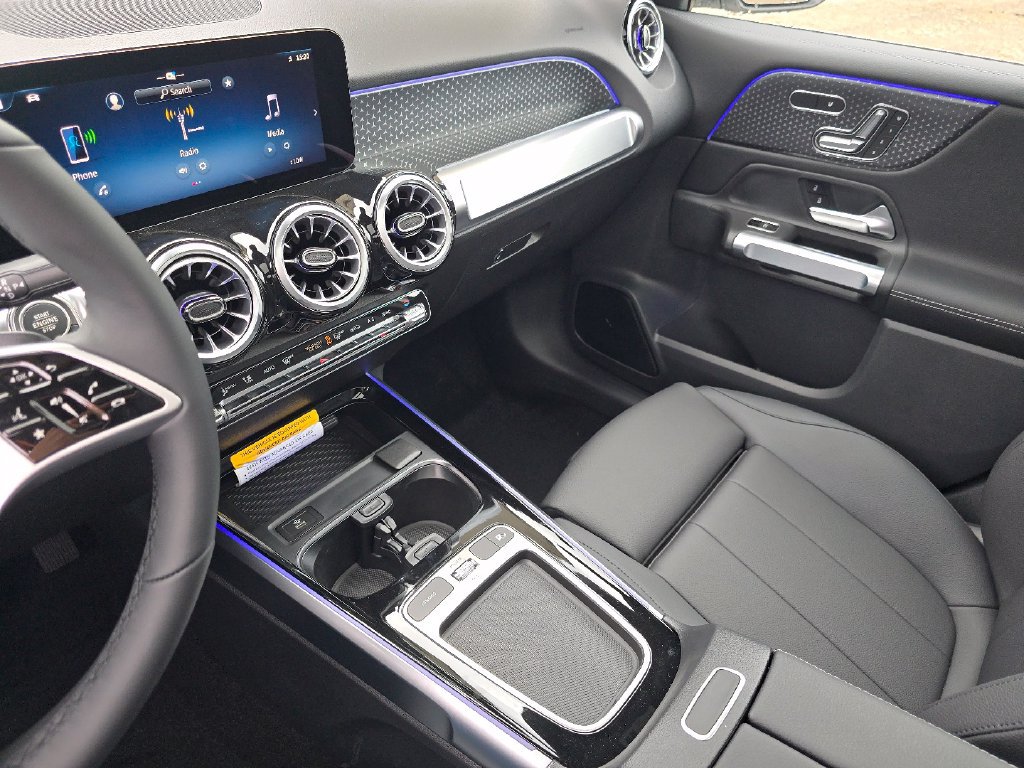 New 2026 Mercedes-Benz GLB 250 4MATIC image 28