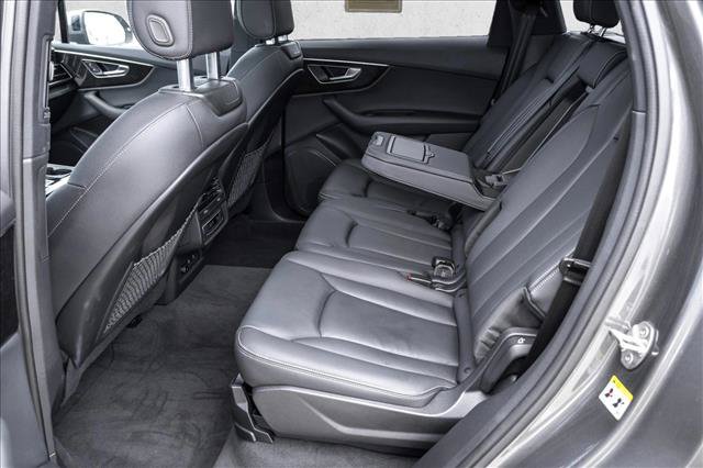Used 2025 Audi Q7 2.0T Premium w/ Convenience Package AWD/4WD image 22