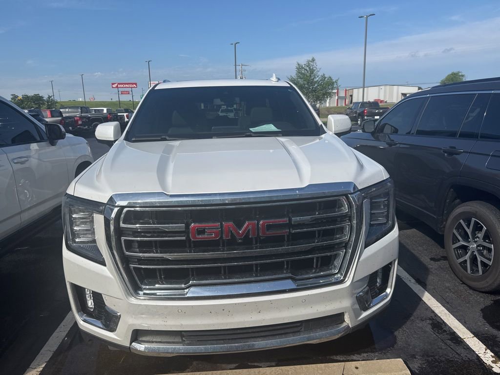 Used 2022 GMC Yukon SLT w/ SLT Premium Package AWD/4WD image 6
