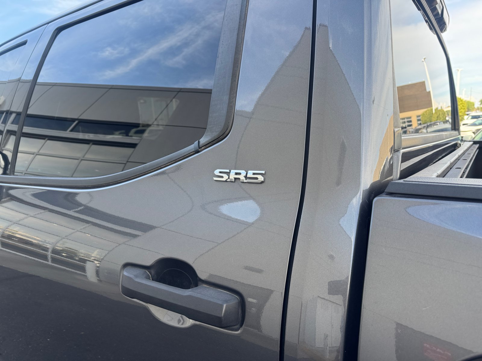 Used 2023 Toyota Tundra SR5 w/ SR5 Convenience Package AWD/4WD image 25