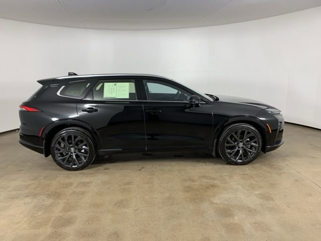 Used 2025 Toyota Crown Signia Limited image 7