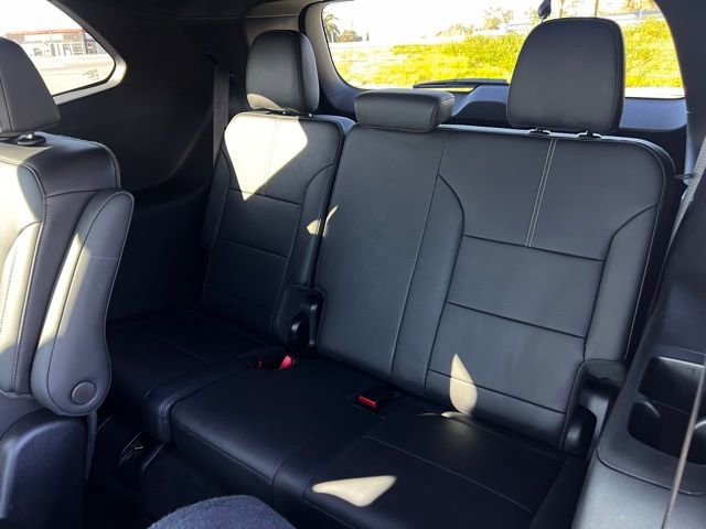 Used 2024 GMC Acadia Elevation image 25