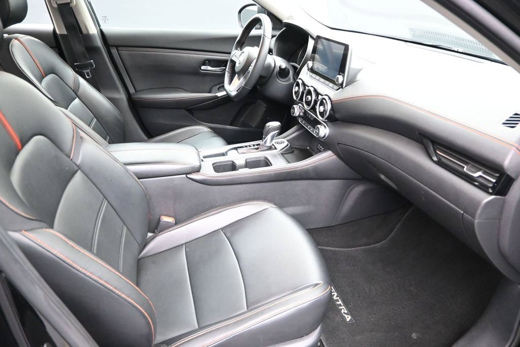 Used 2022 Nissan Sentra SR w/ SR Premium Package FWD image 27