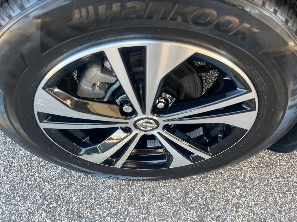 Certified 2023 Nissan Sentra SV w/ All-Weather Package FWD image 37