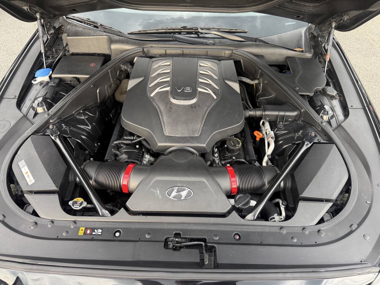Used 2015 Hyundai Genesis 5.0 RWD image 28