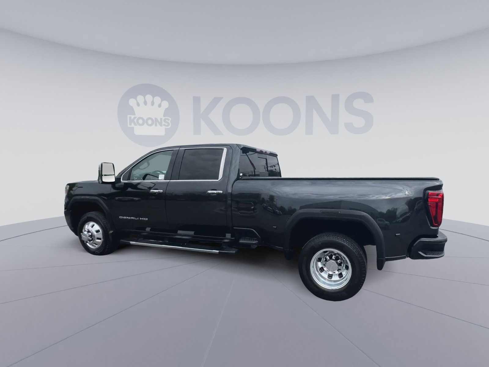 Used 2020 GMC Sierra 3500 Denali w/ Denali Ultimate Package AWD/4WD image 8