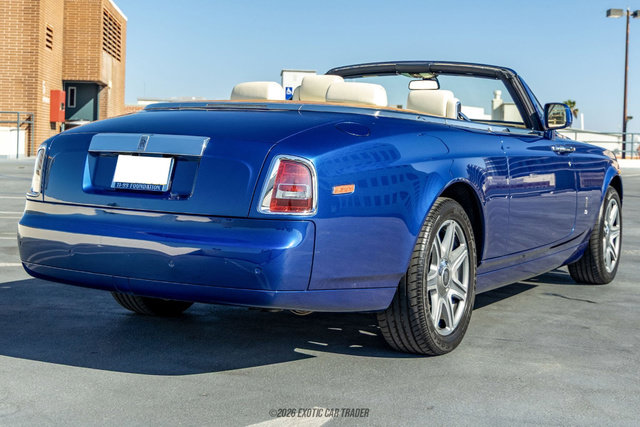 Used 2010 Rolls-Royce Phantom Drophead Coupe RWD image 8