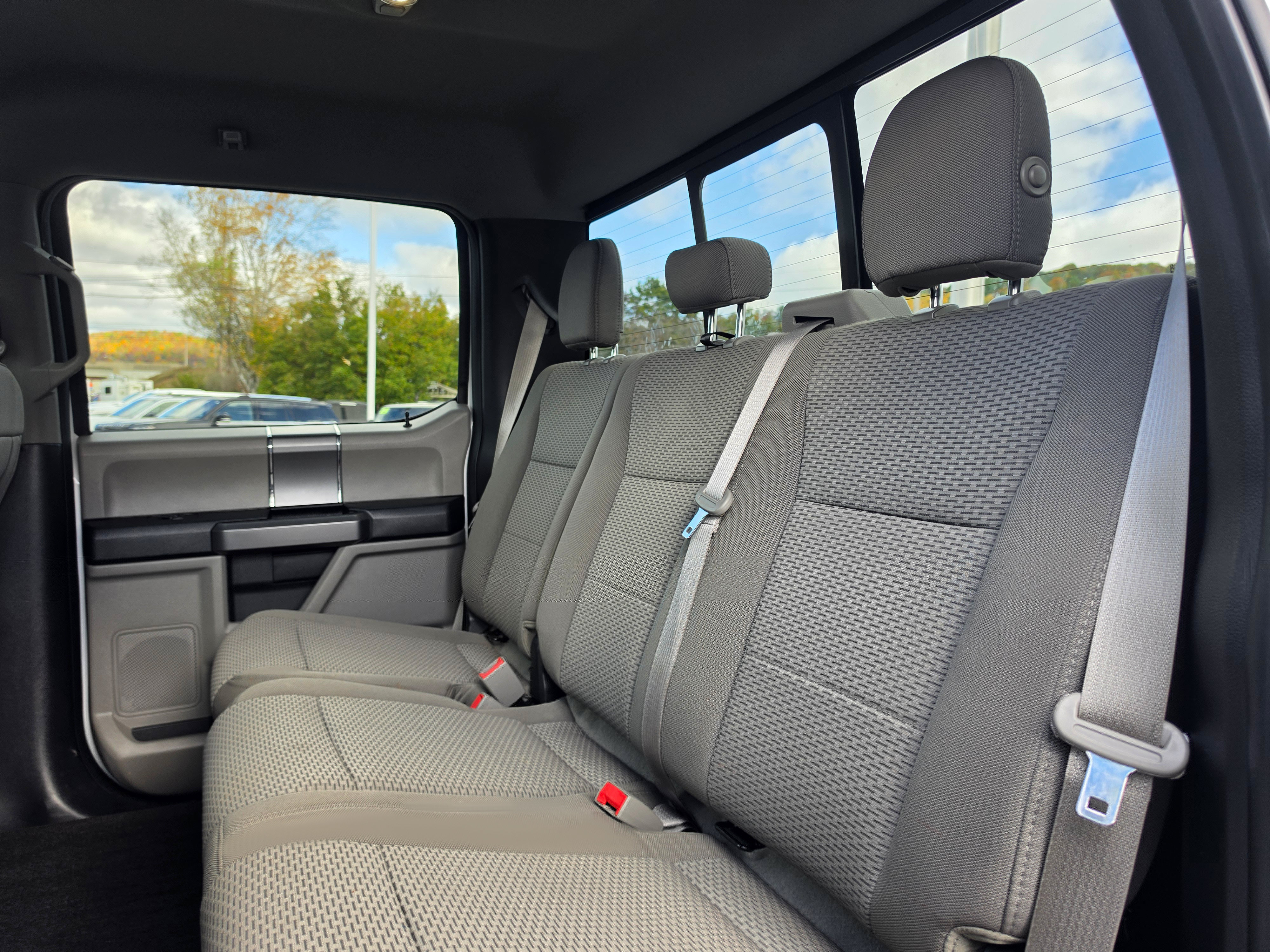 Used 2018 Ford F150 XLT w/ Equipment Group 302A Luxury AWD/4WD image 15
