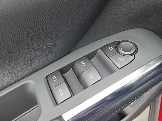 New 2026 Chevrolet Traverse LT w/ Driver Confidence Package AWD/4WD image 9