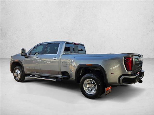 Used 2025 GMC Sierra 3500 Denali w/ Denali Reserve Package image 9