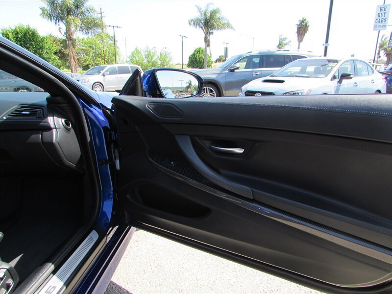 Used 2012 BMW M6 Convertible RWD image 29