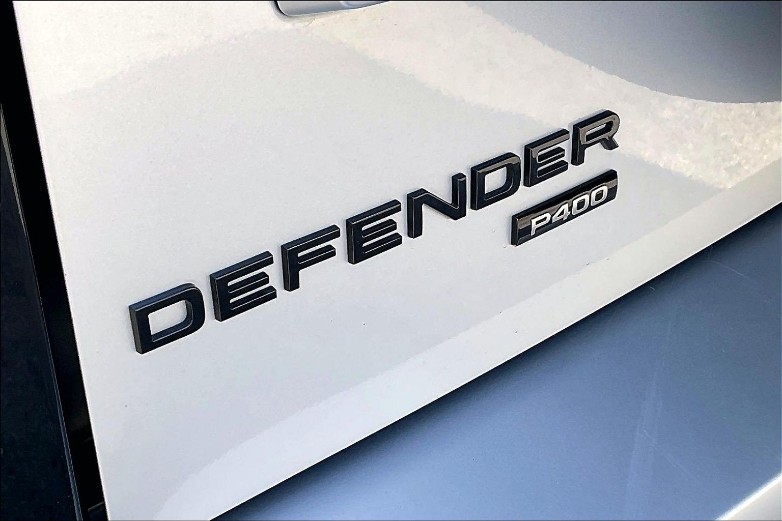 Used 2023 Land Rover Defender 110 SE AWD/4WD image 32