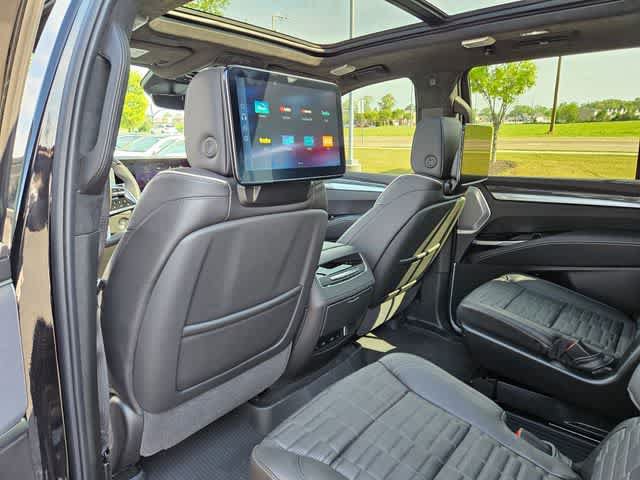 Used 2026 Cadillac Escalade V w/ LPO, ONYX Package AWD/4WD image 20
