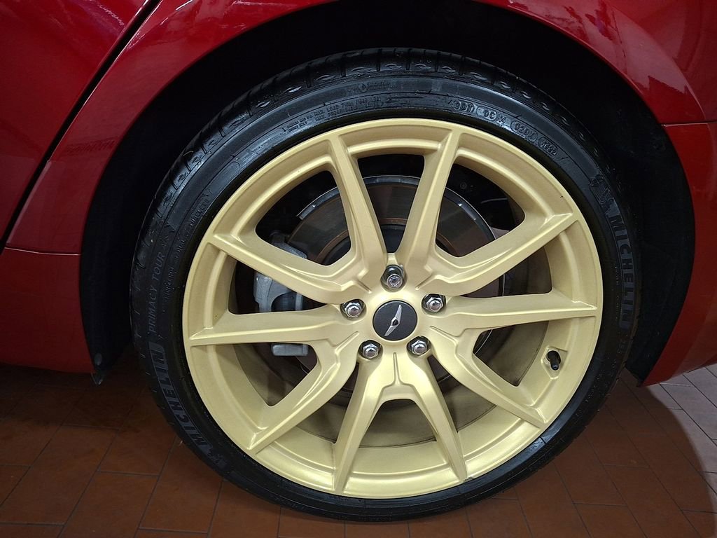 Used 2023 Genesis G70 3.3T image 7