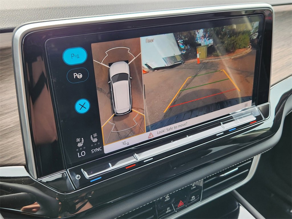 New 2026 Volkswagen Atlas SEL Premium R-Line image 13