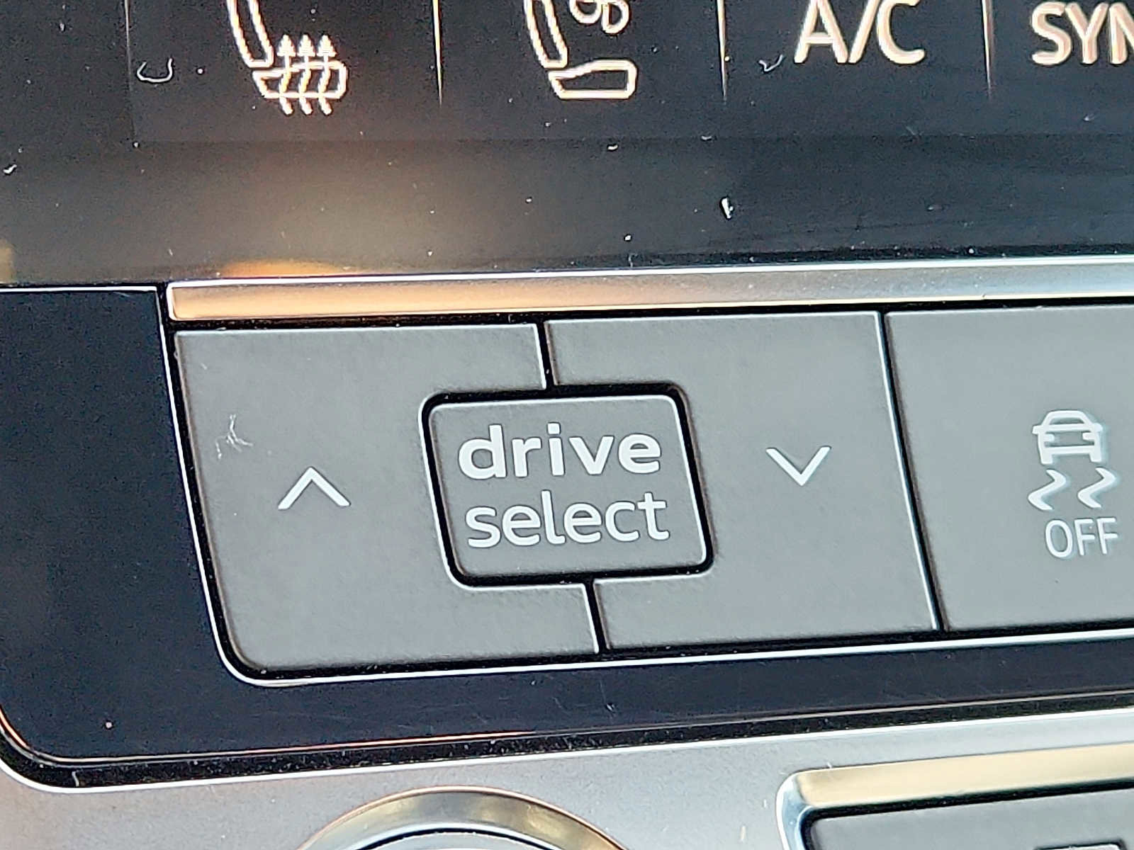 Used 2019 Audi Q8 Premium Plus w/ Premium Plus image 24