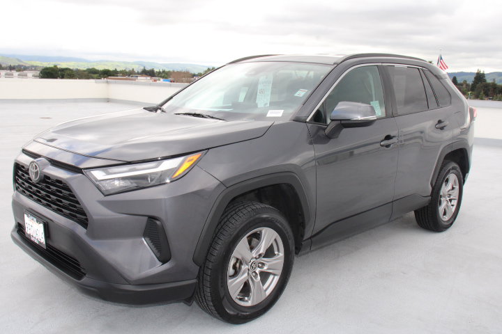 Certified 2022 Toyota RAV4 XLE image 6