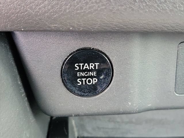 Used 2024 Nissan Rogue S FWD image 26