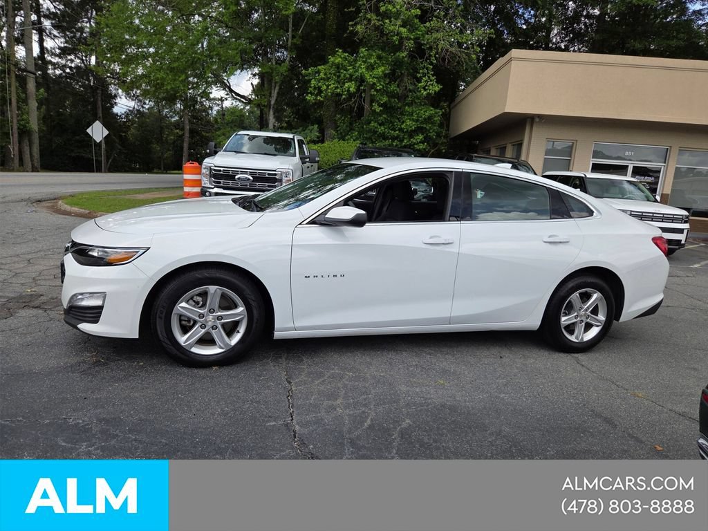 Used 2024 Chevrolet Malibu LT FWD image 3