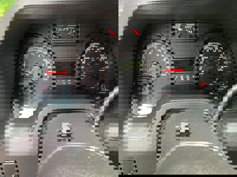 Used 2010 Ford E-350 and Econoline 350 XL image 8