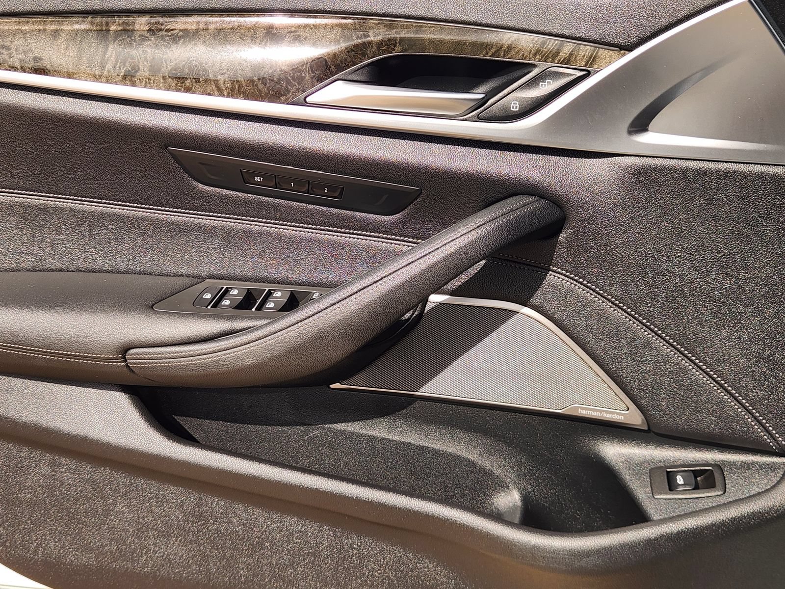 Used 2022 BMW 540i w/ M Sport Package RWD image 23