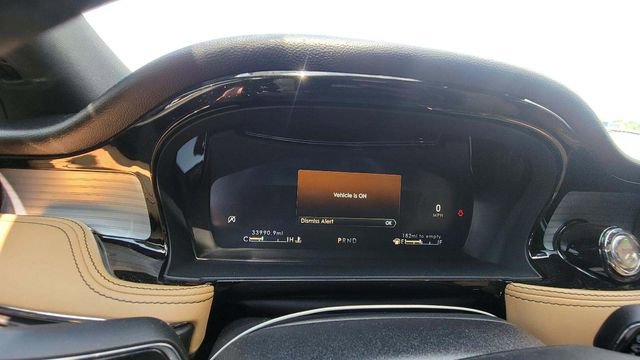 Used 2022 Lincoln Corsair Reserve w/ Equipment Group 201A image 9